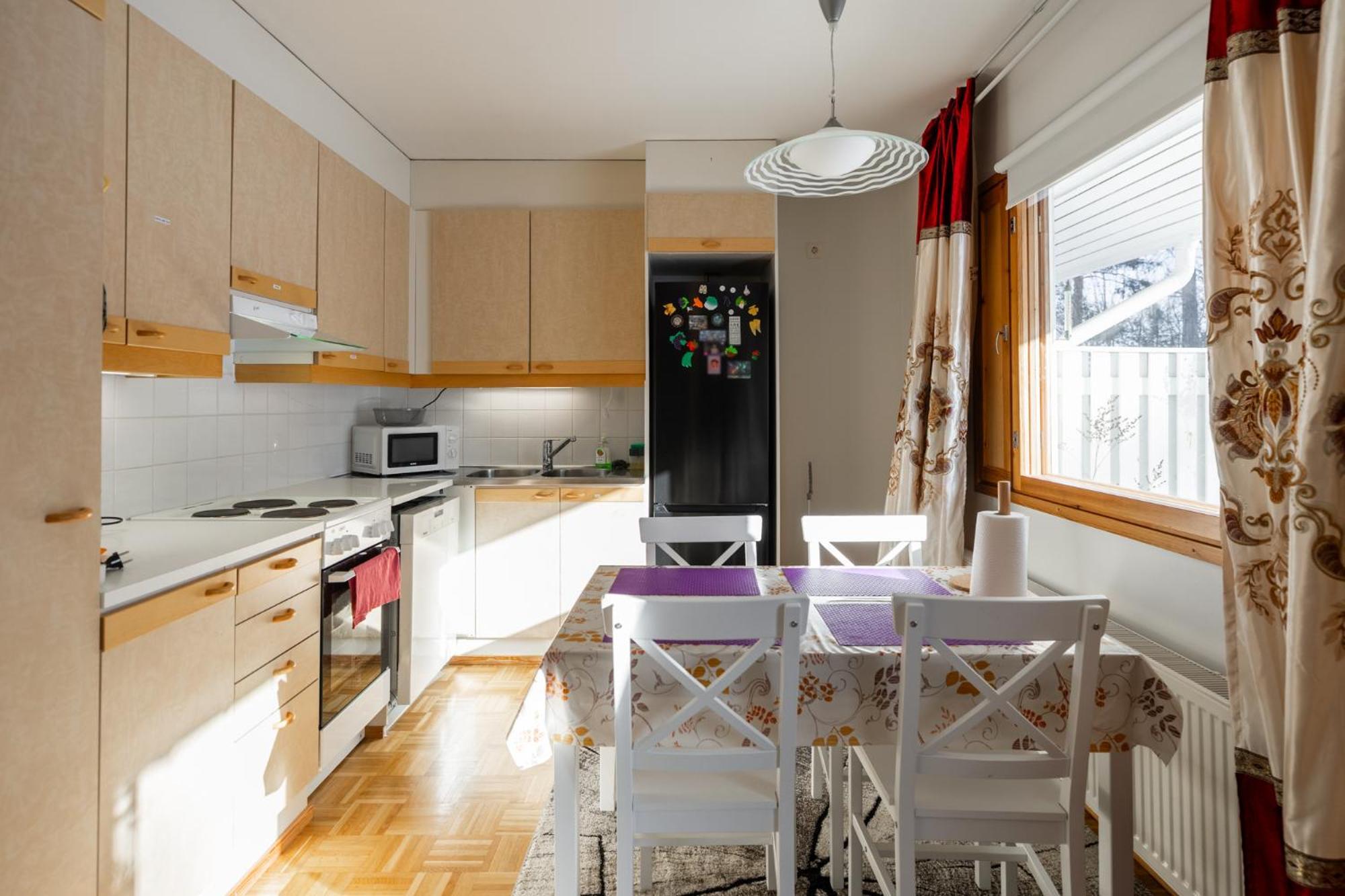 Holiday Home, Entire Home 罗瓦涅米 外观 照片